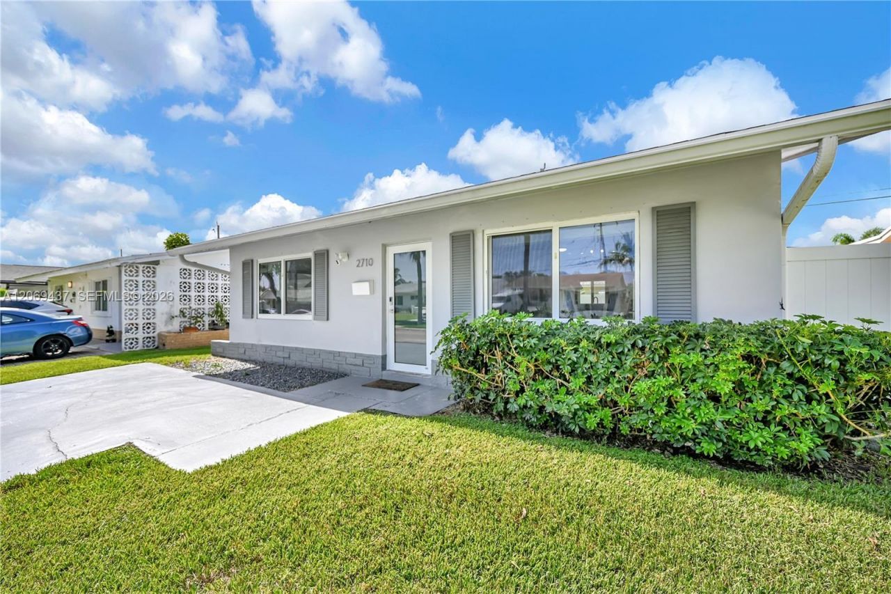 2710 NW 54th St , Tamarac, FL 33309 Photo