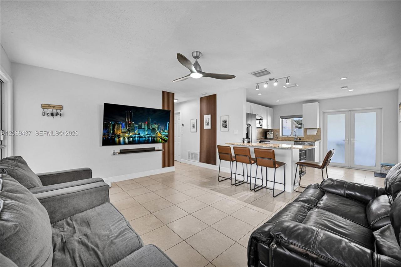 2710 NW 54th St , Tamarac, FL 33309 Photo