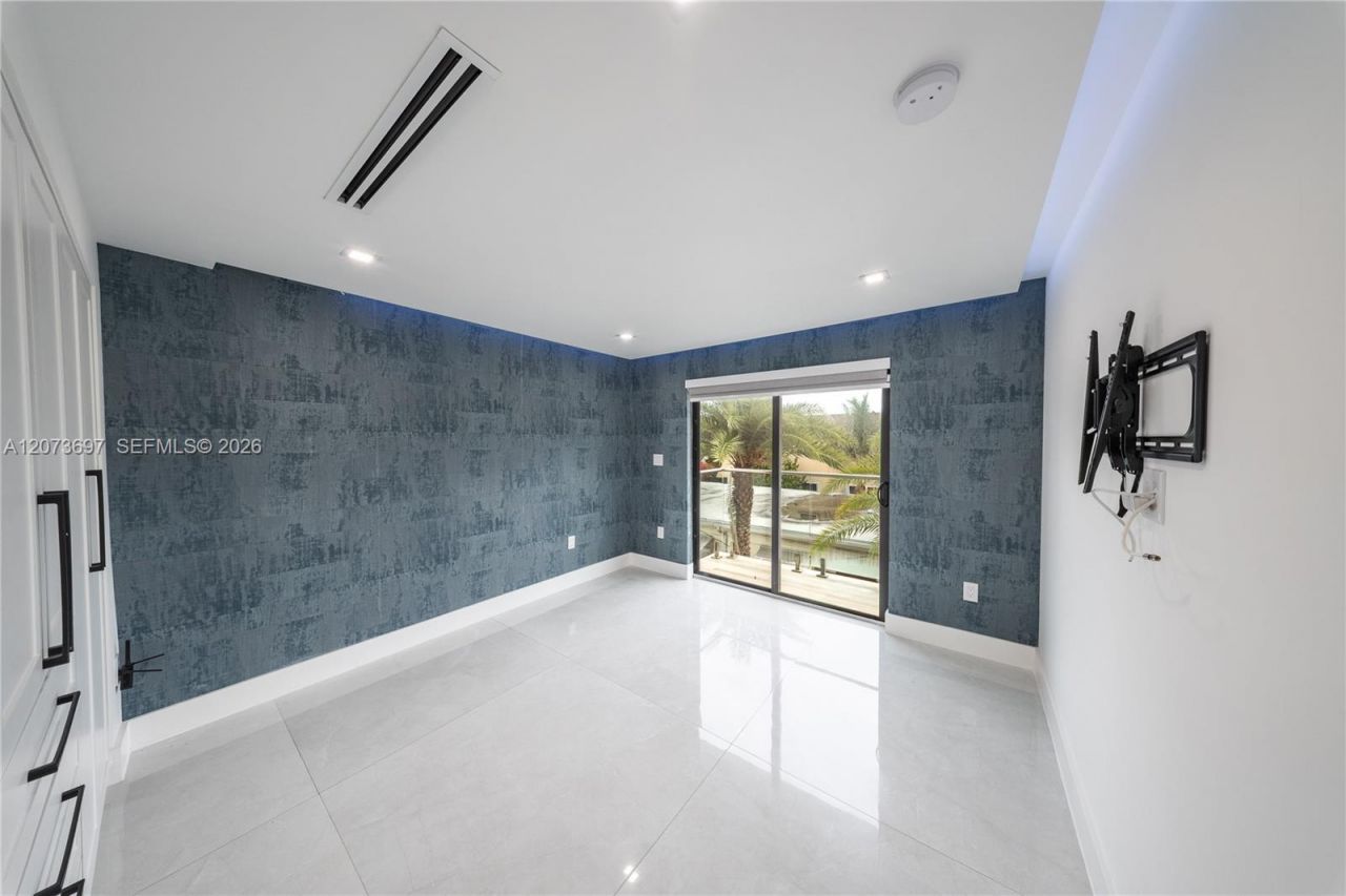 5601 N Ocean Dr , Hollywood, FL 33019 Photo