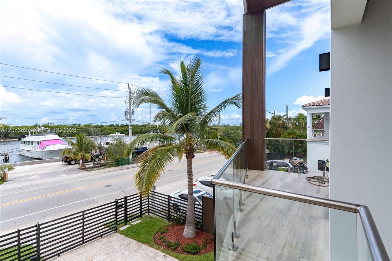 5601 N Ocean Dr , Hollywood, FL 33019 Photo