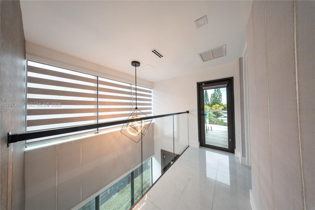 5601 N Ocean Dr , Hollywood, FL 33019 Photo