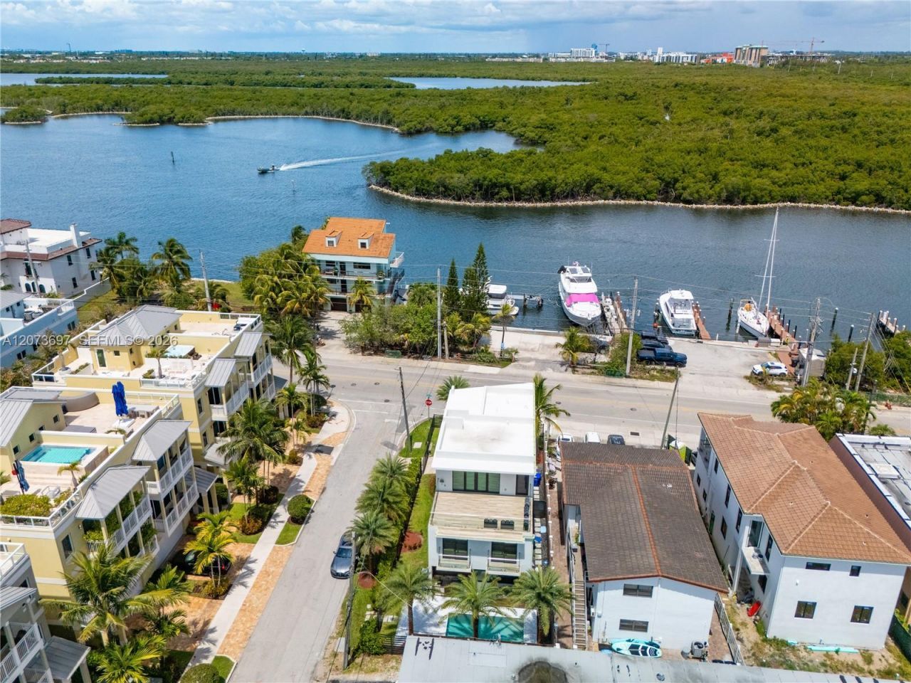 5601 N Ocean Dr , Hollywood, FL 33019 Photo