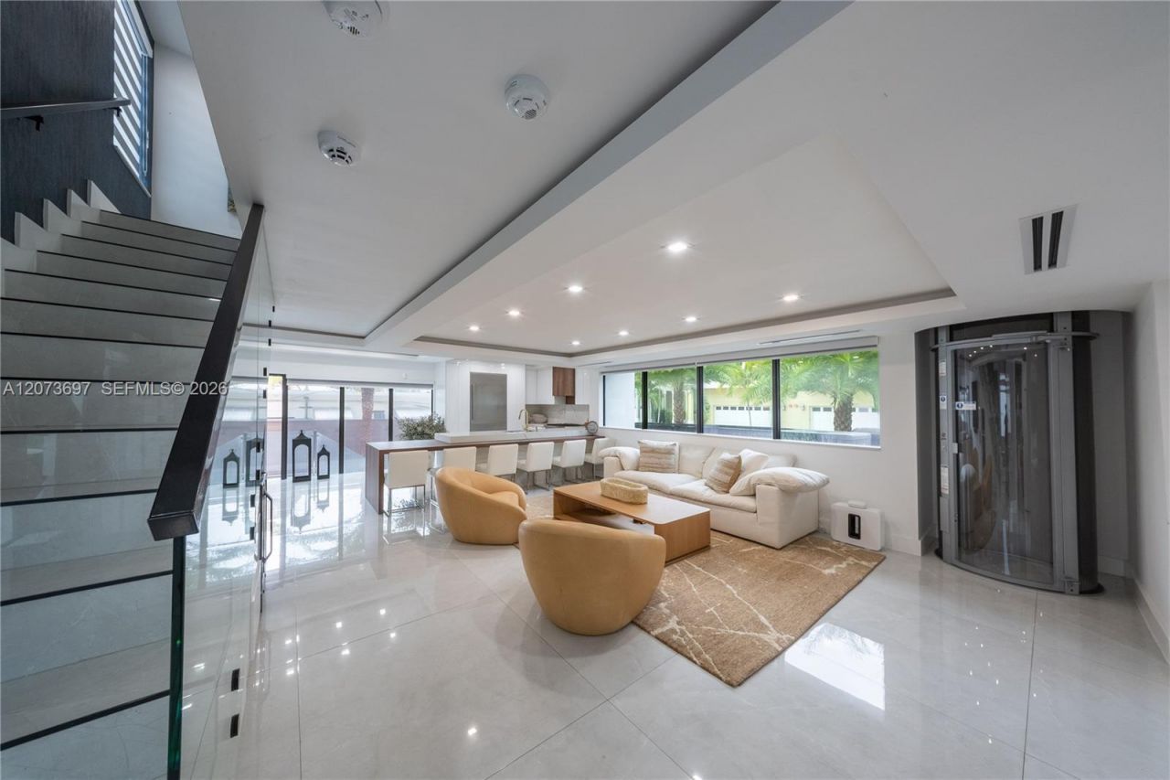 5601 N Ocean Dr , Hollywood, FL 33019 Photo