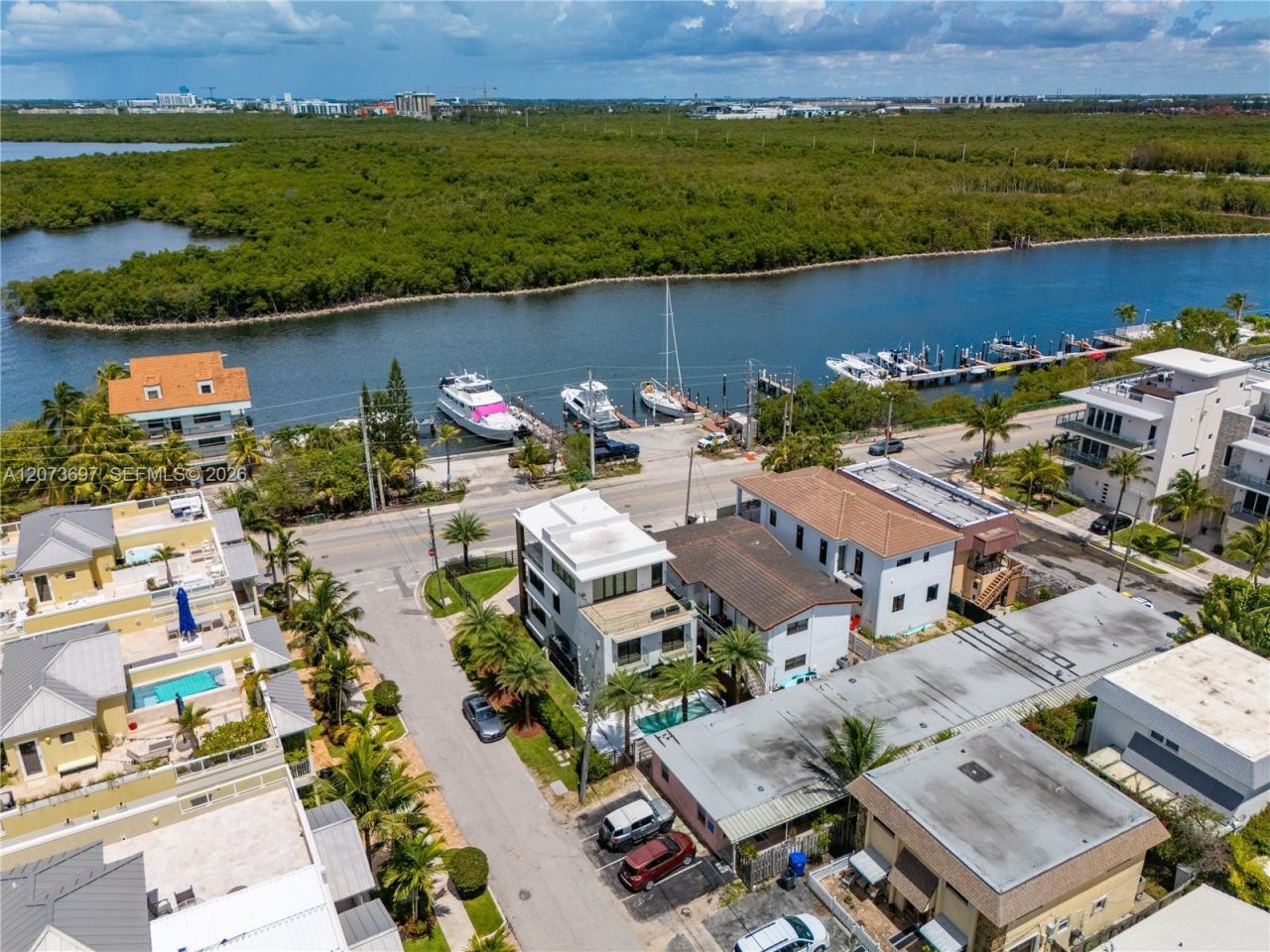 5601 N Ocean Dr , Hollywood, FL 33019 Photo