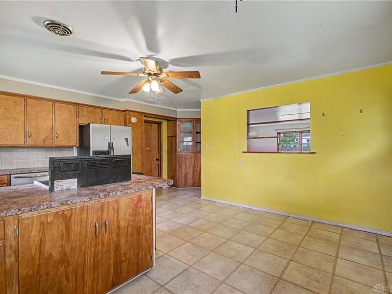 306 E Meeker Avenue, Greenville, OH 45331 Photo 13
