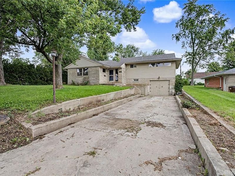 306 E Meeker Avenue, Greenville, OH 45331 Photo 3
