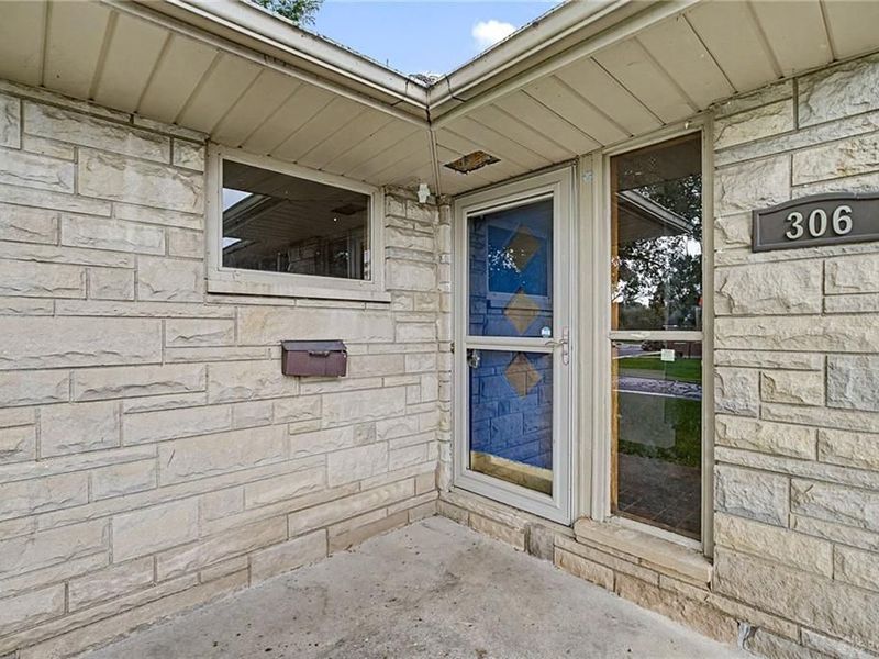 306 E Meeker Avenue, Greenville, OH 45331 Photo 5