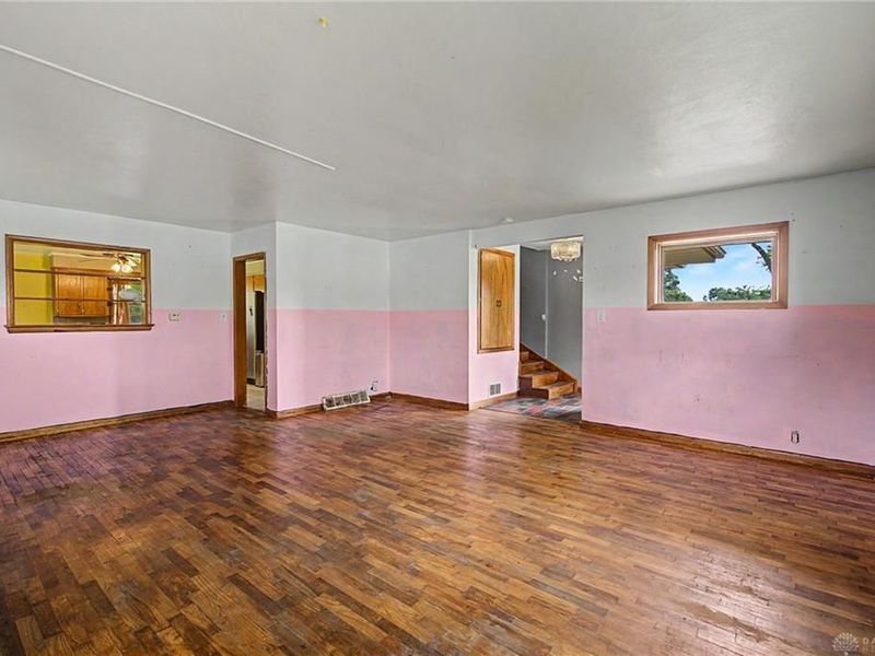 306 E Meeker Avenue, Greenville, OH 45331 Photo 9