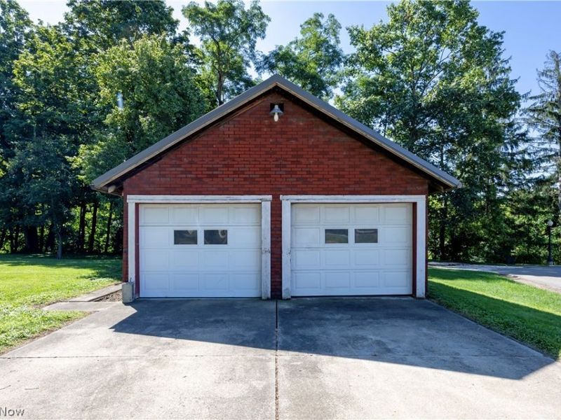 132 Owen Court, Fredericksburg, OH 44627 Photo 3