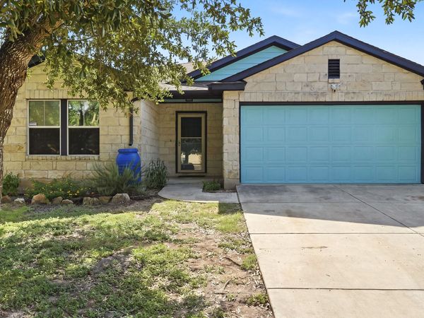 3414 ZACHARY ST, Seguin, TX 78155