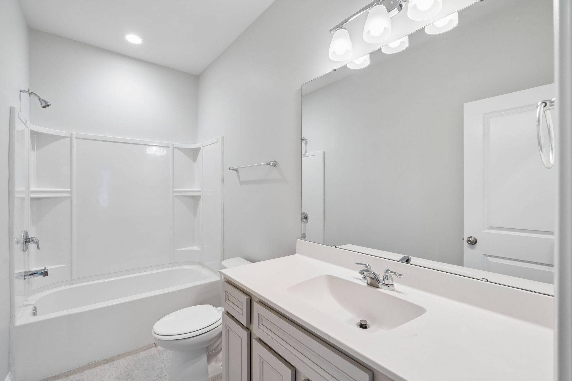 815 Porcari Street Photo 32