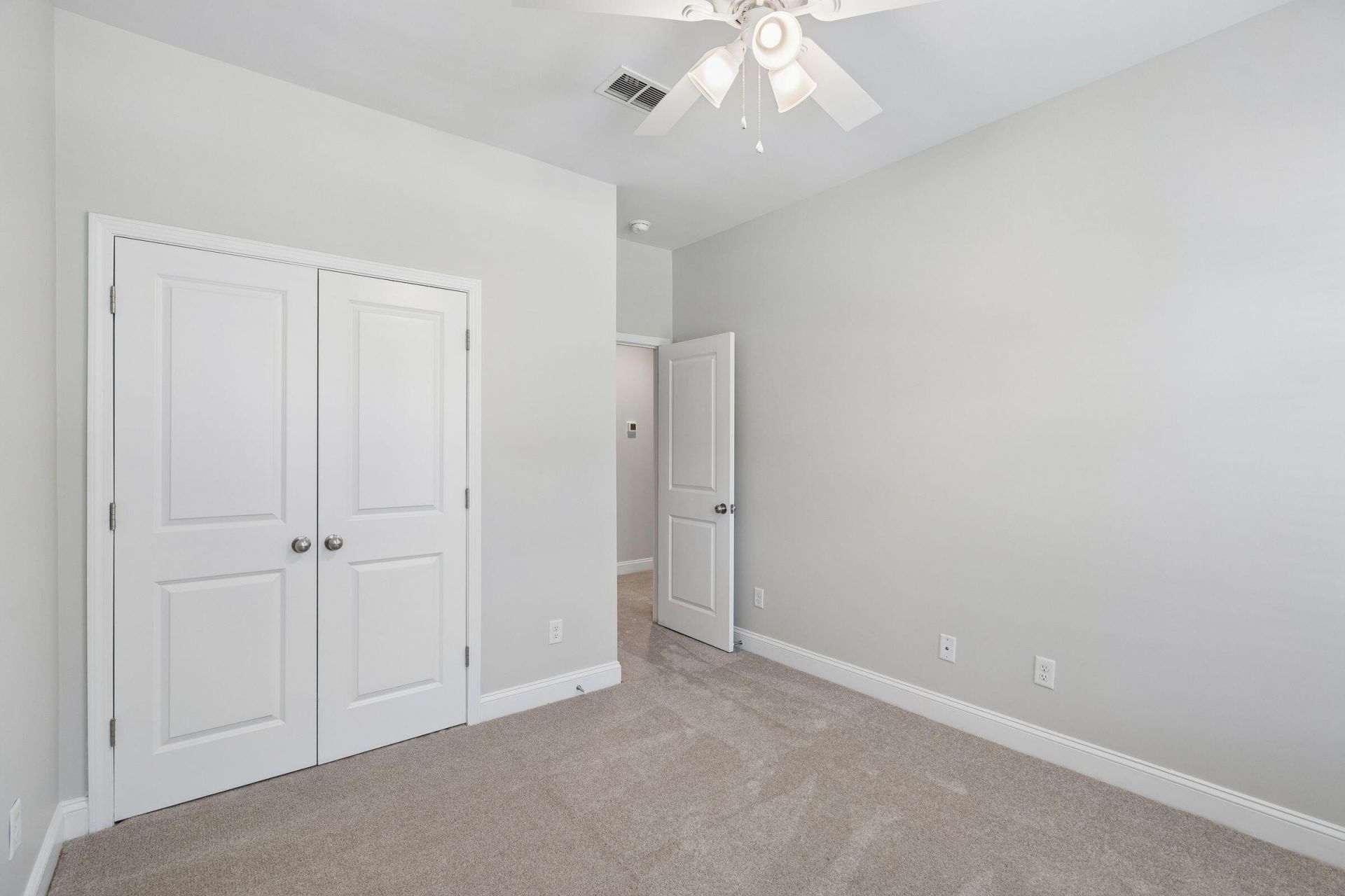 815 Porcari Street Photo 34