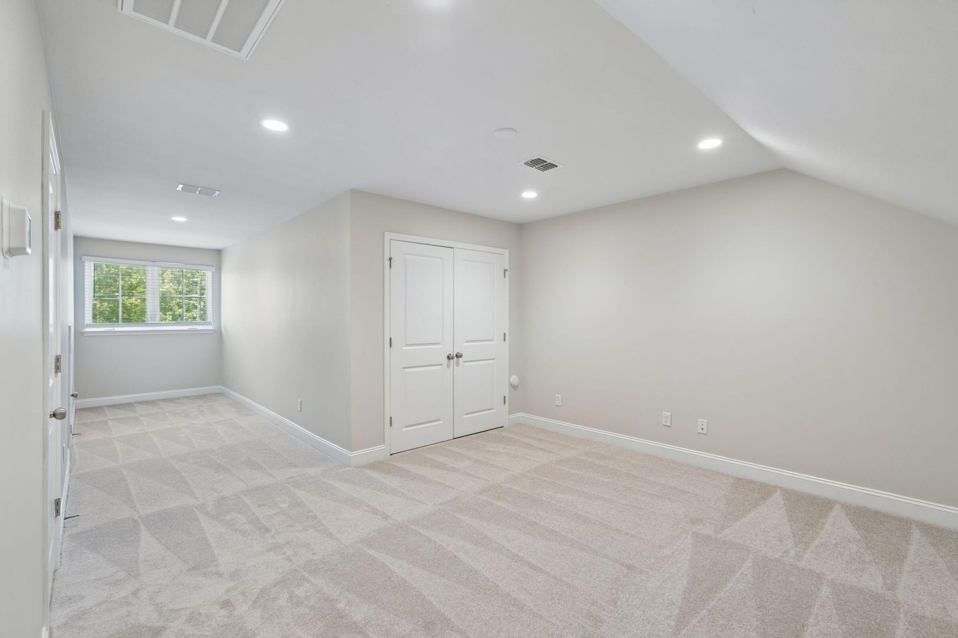 815 Porcari Street Photo 35