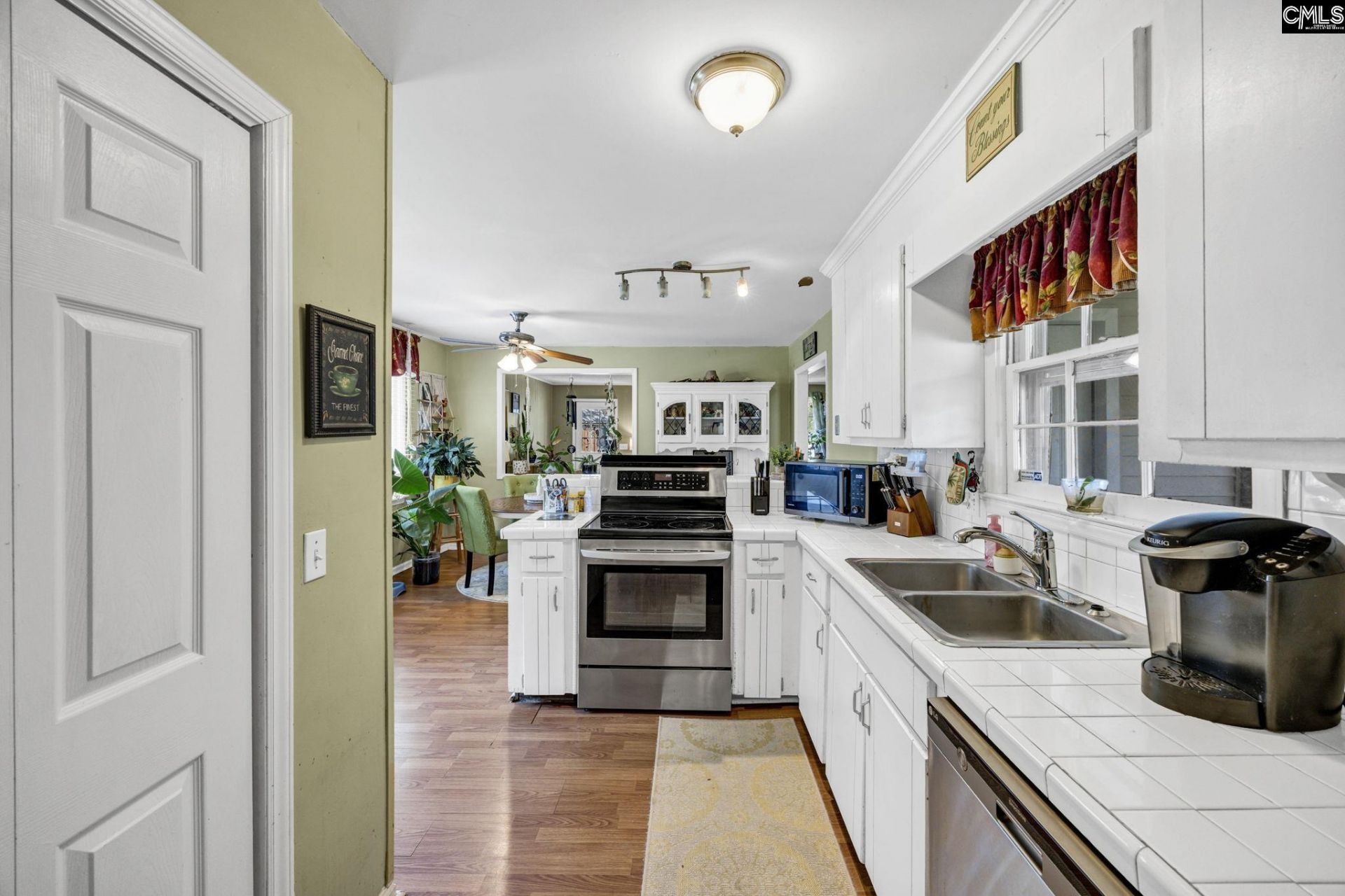 1219 Chadford Road  Photo 15