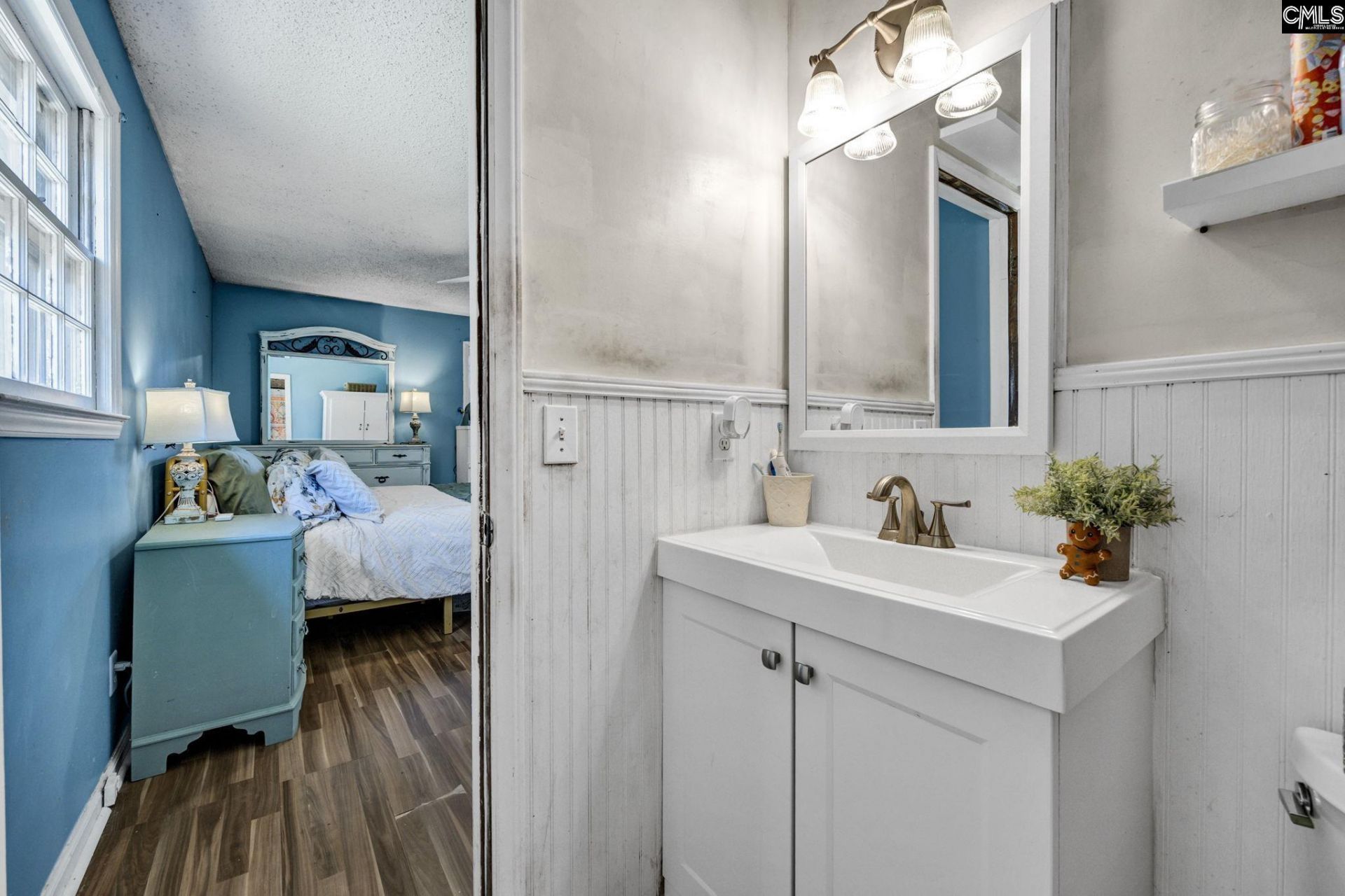 1219 Chadford Road  Photo 22