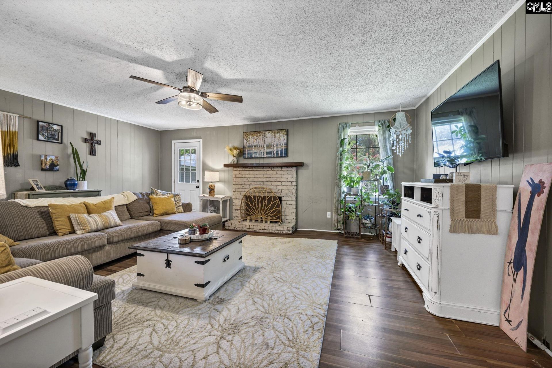 1219 Chadford Road  Photo 6