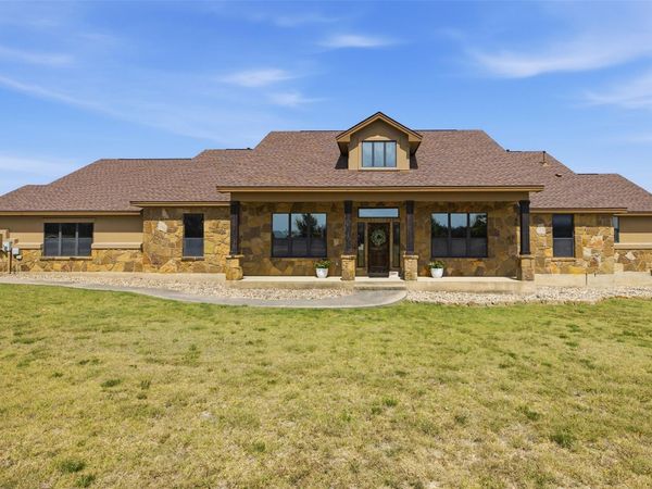 116 Sarahs LN, Liberty Hill, TX 78642