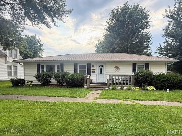 311 Gex Street S, La Plata, MO 63549
