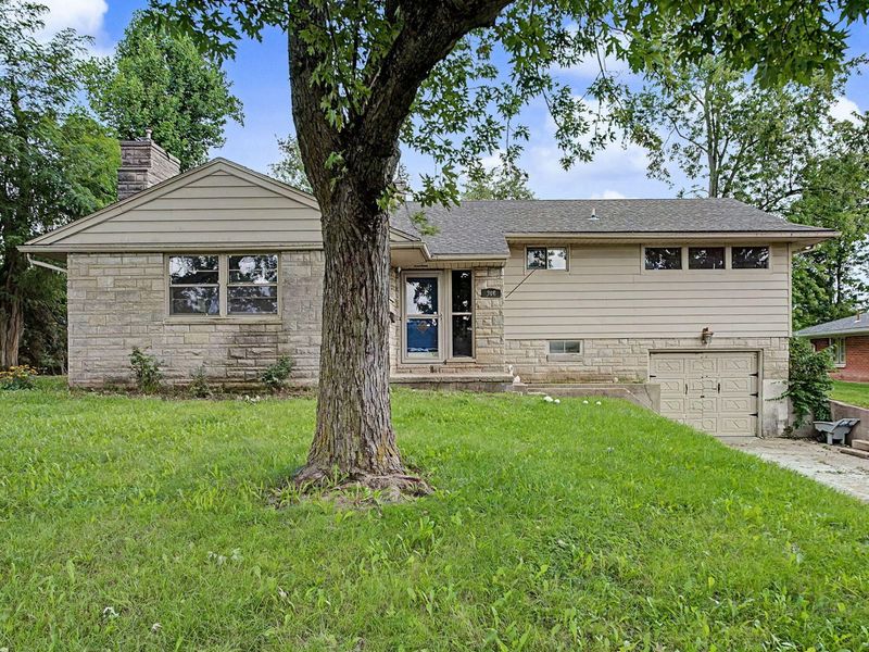 306 E Meeker Avenue, Greenville, OH 45331 Photo 4