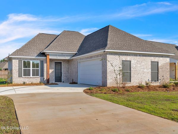 118 Mission Park Drive, Madison, MS 39110