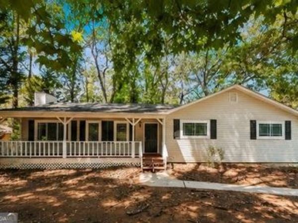 6640 Valley Hill Drive SW, Mableton, GA 30126