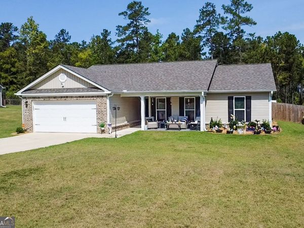 426 Riley Circle NW, Milledgeville, GA 31061