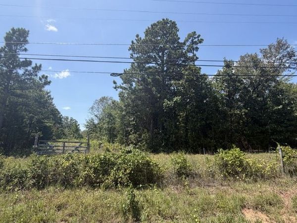 5320 SR 333 , London, AR 72847