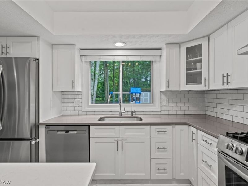 5048 Stansbury Drive, Solon, OH 44139 Photo 10
