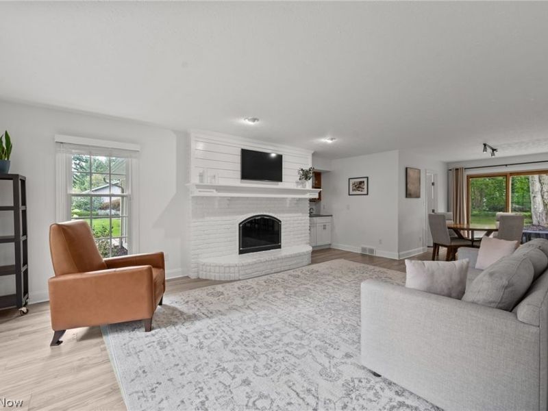5048 Stansbury Drive, Solon, OH 44139 Photo 2
