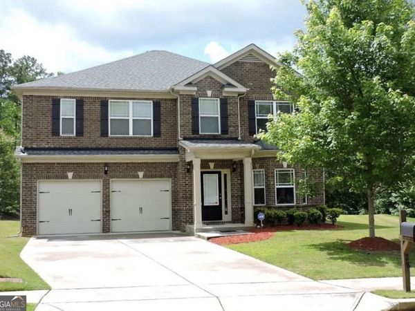 28 Seville Court, Newnan, GA 30263