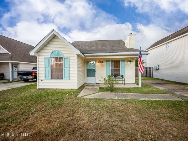 4631 Laurelwood Drive, D'Iberville, MS 39540