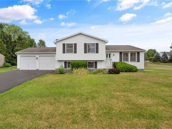 9472 Bygone Drive , Brewerton, NY 13029