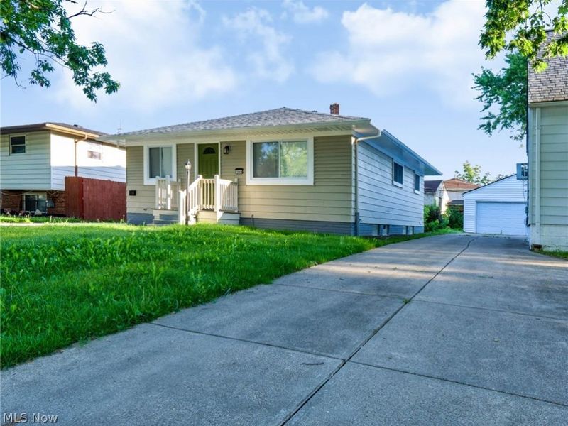 15909 Bryce Avenue, Cleveland, OH 44128 Photo 3