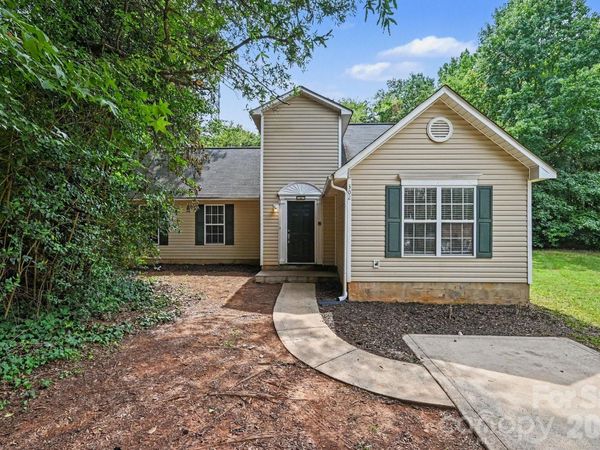 302 Touch Me Not Lane , Charlotte, NC 28216