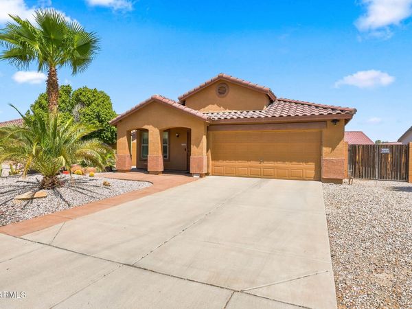 15618 W PORT AU PRINCE Lane, Surprise, AZ 85379
