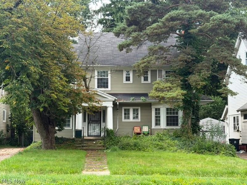 1676 Lee Road, Cleveland Heights, OH 44118 Photo 2