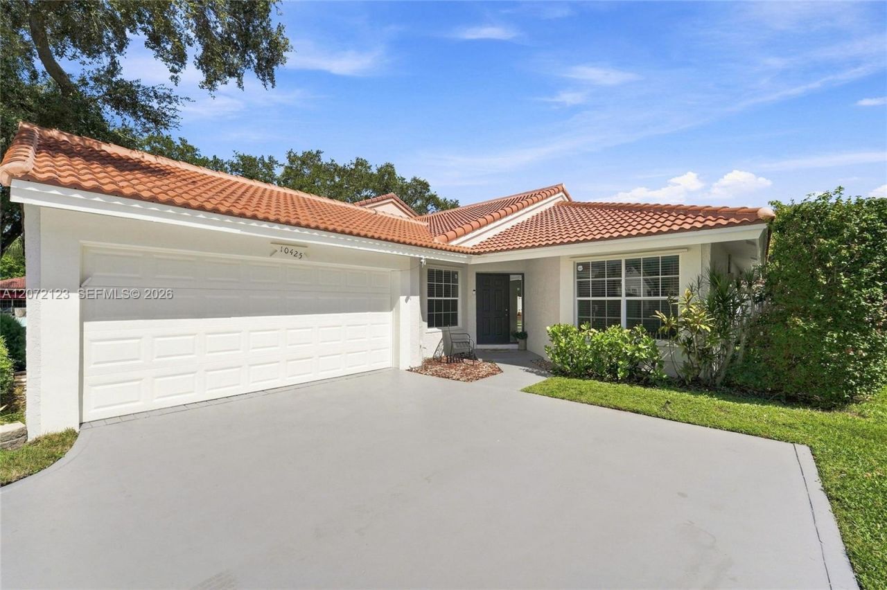 10425 NW 9th Mnr Coral Springs, FL 33071