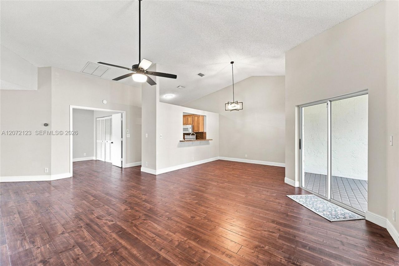 10425 NW 9th Mnr , Coral Springs, FL 33071 Photo