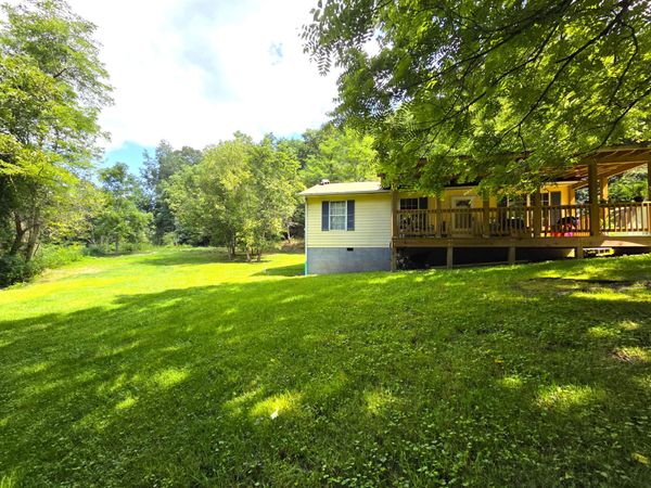 8060 Pine Grove Rd, Ballard, WV 24918