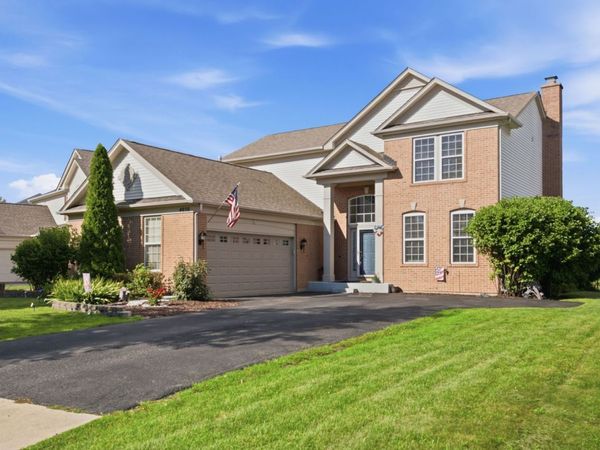 4050 Bunker Hill Drive , Algonquin, IL 60102