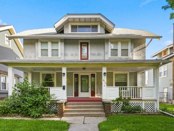 412 E Rusholme Street , Davenport, IA 52803