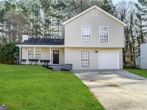 1061 Mainstreet Lake Drive, Stone Mountain, GA 30088