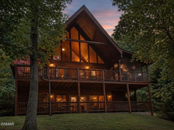 3085 Perry Circle Road , Sevierville, TN 37862