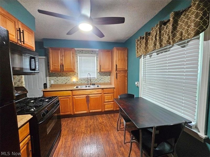 1368 Orlando Avenue, Akron, OH 44320 Photo 3