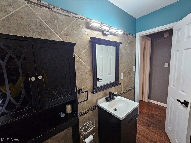 1368 Orlando Avenue, Akron, OH 44320 Photo 6