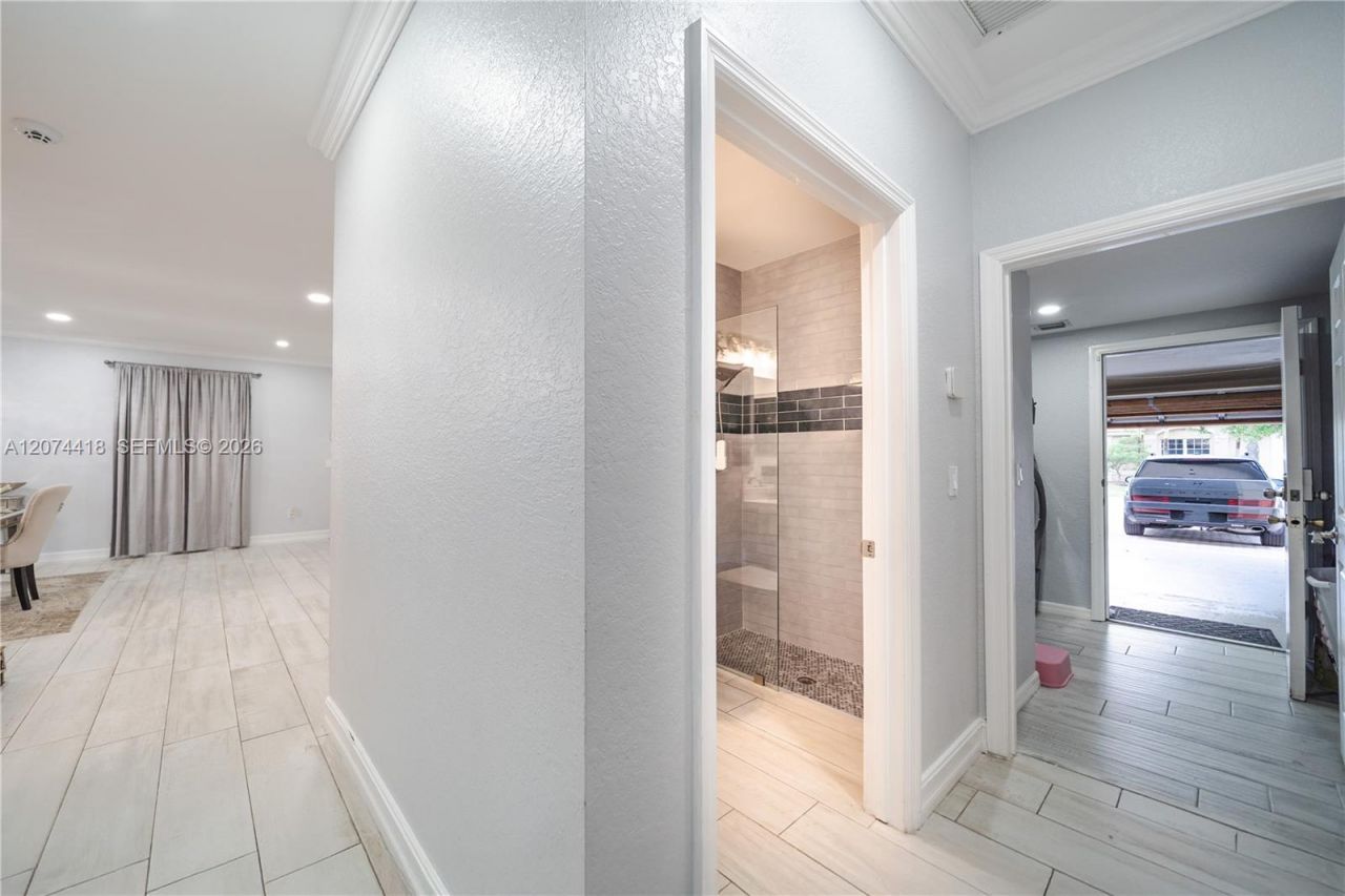 15792 SW 24th St , Miramar, FL 33027 Photo