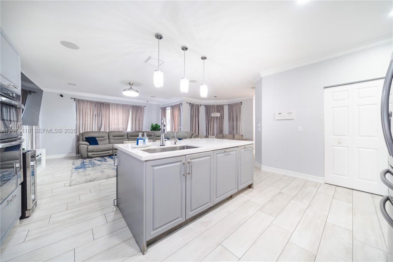 15792 SW 24th St , Miramar, FL 33027 Photo