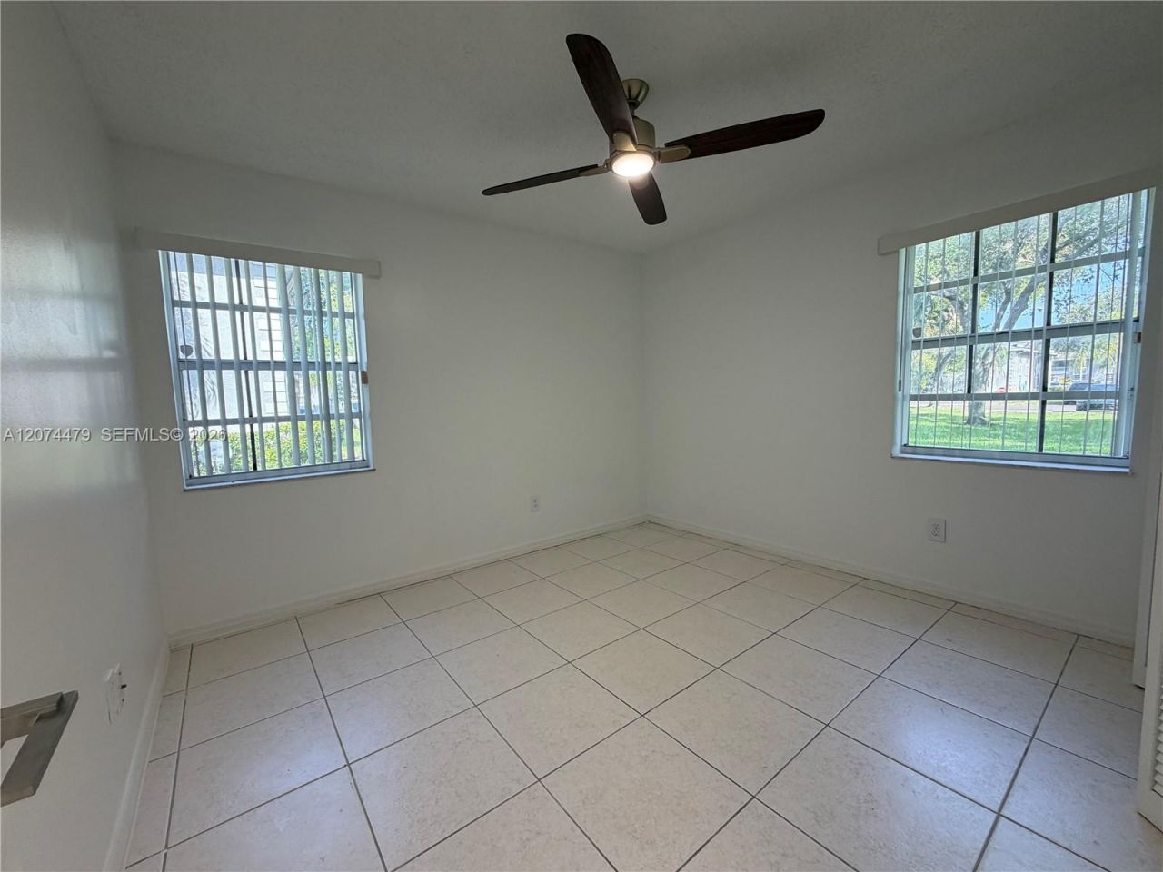 423 NE 210th Cir Ter , Unit 104-25, Miami, FL 33179 Photo
