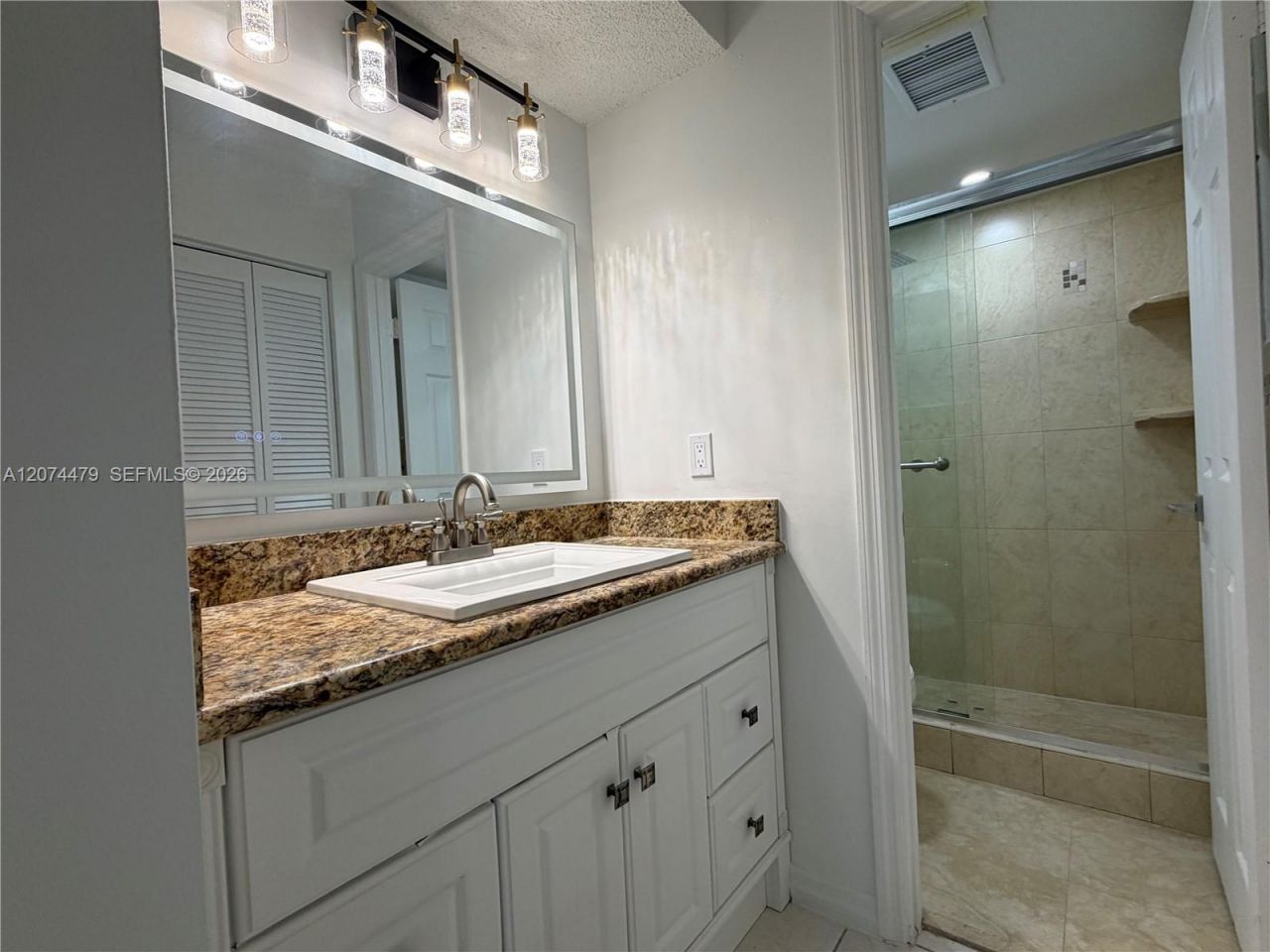 423 NE 210th Cir Ter , Unit 104-25, Miami, FL 33179 Photo