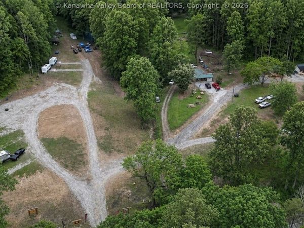 157 Westbrook Lane, Peytona, WV 25154
